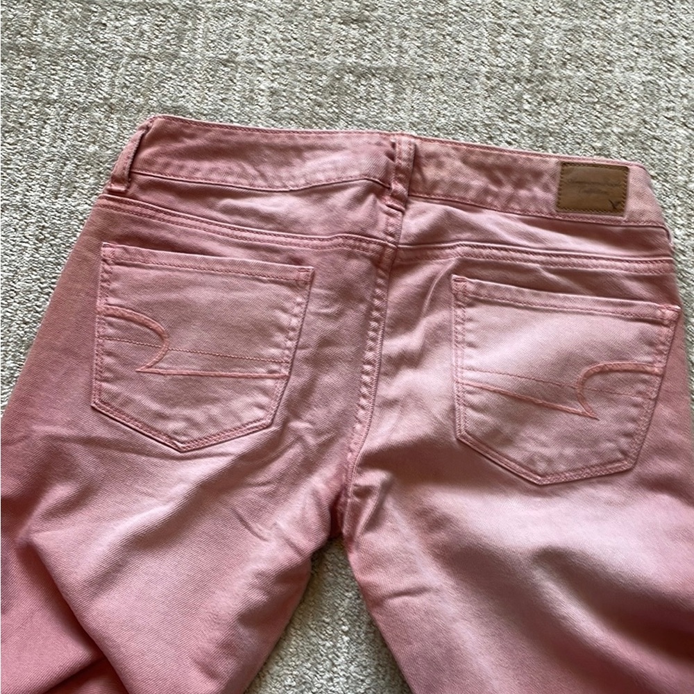 American Eagle Pink Skinny Jeans, Faded Wash, Pink Jeans, Stretch, size 4 - Picture 4 of 8